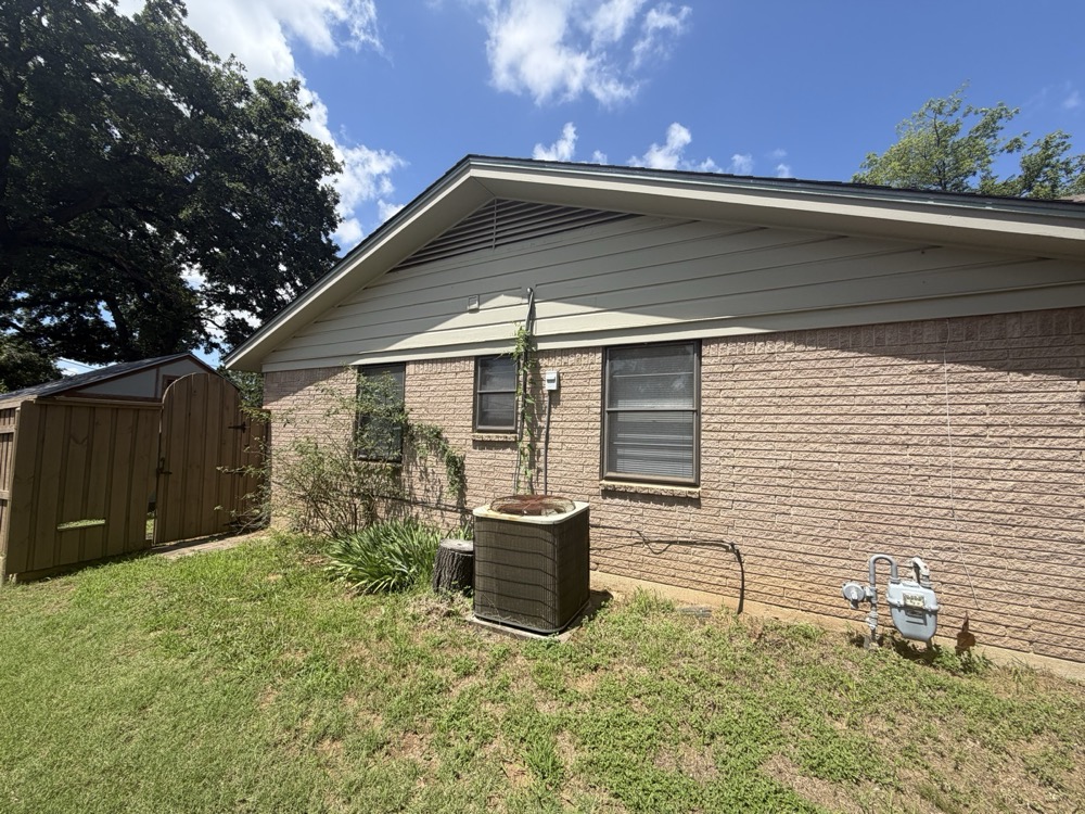DFW home bought cash